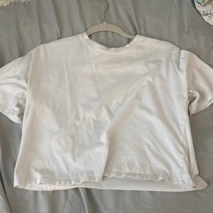 Cropped tee